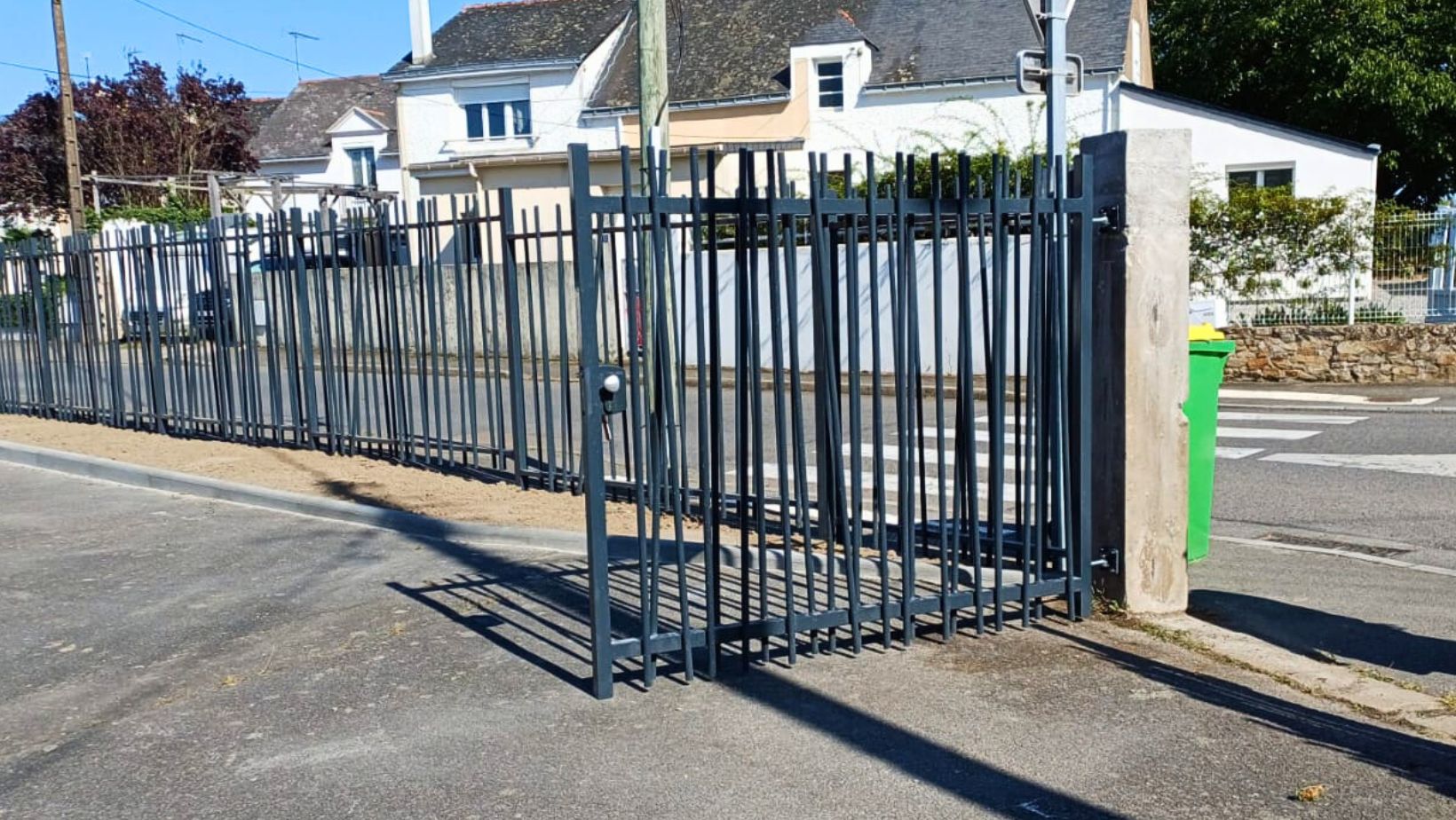 Mise en conformité et modernisation de la clôture d’un établissement scolaire (ERP)
